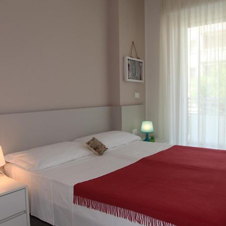 Hotel Luciana Бібіоне Екстер'єр фото