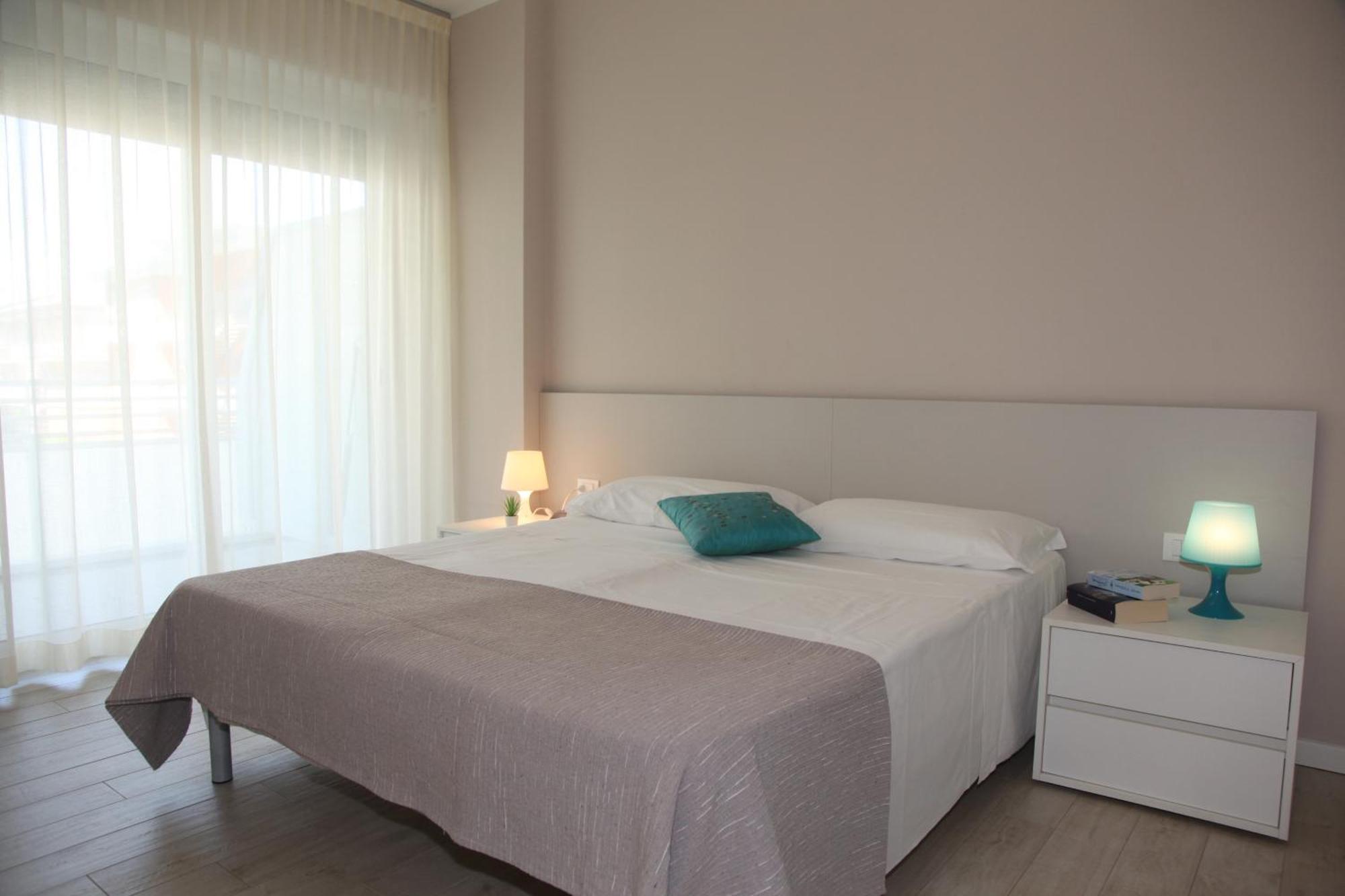 Hotel Luciana Бібіоне Екстер'єр фото