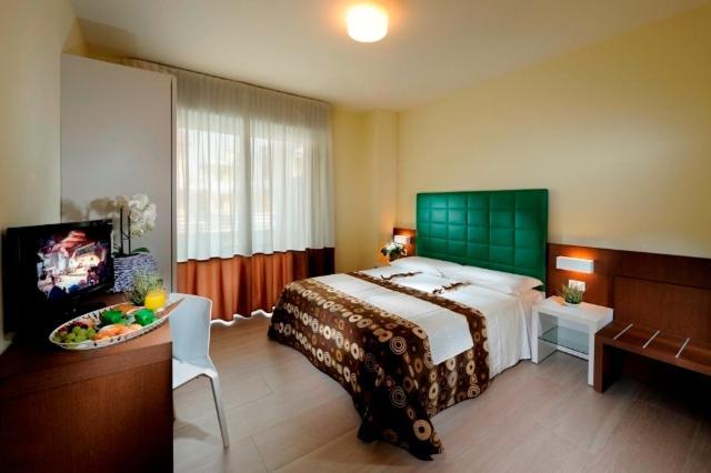 Hotel Luciana Бібіоне Номер фото